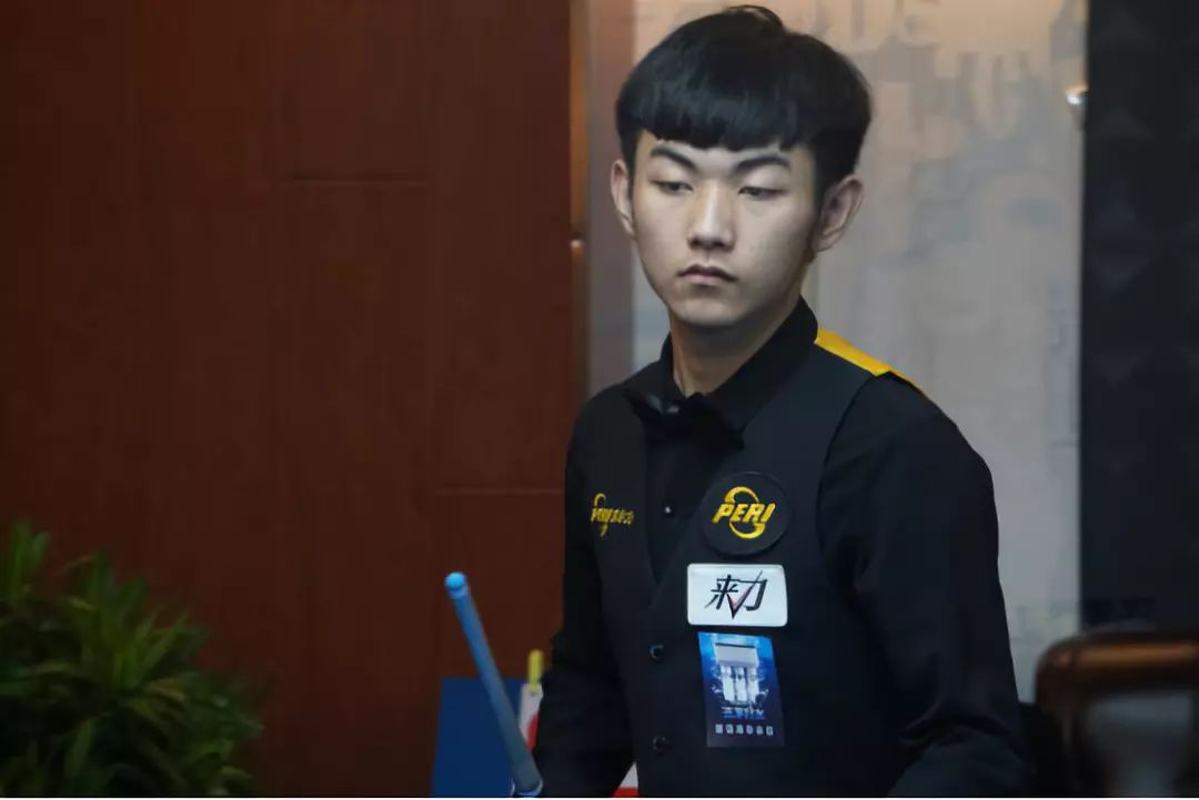 而詹姆斯的 而詹姆斯的