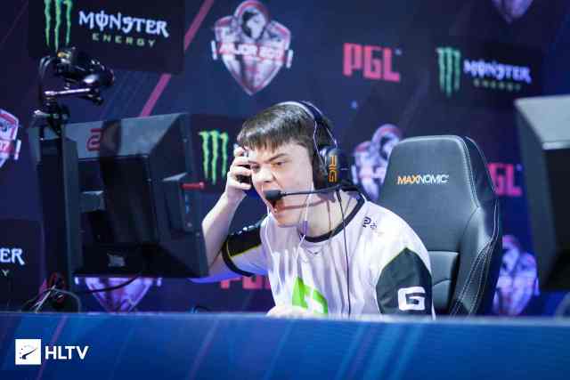 战术镜像 战术镜像